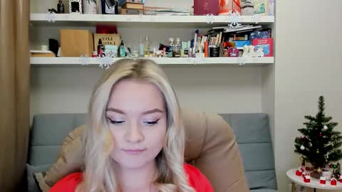 Snapshot of kara_smith_ chatting on 17, 12, 2025 Kara. Off from 15th till 24th of December online show from 17, 12, 2025