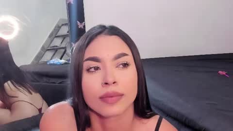 karely_laurent online show from 6, 7, 2026