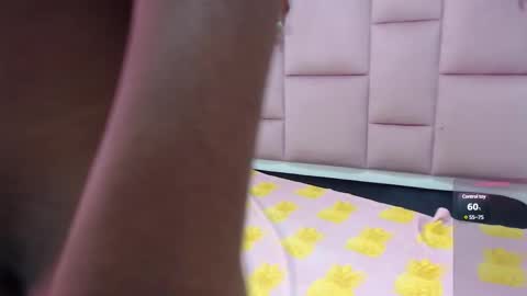 Snapshot of karen_davids chatting on 21, 12, 2024 karen online show from 21, 12, 2024