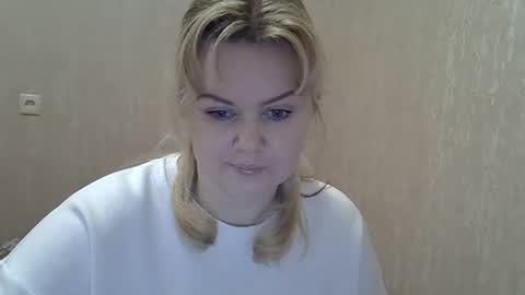 karennelsonx online show from 2, 2, 2025