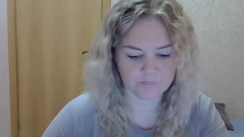 karennelsonx online show from 17, 10, 2025