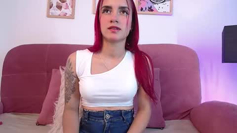 Snapshot of karina2smith chatting on 26, 10, 2025 karina online show from 26, 10, 2025