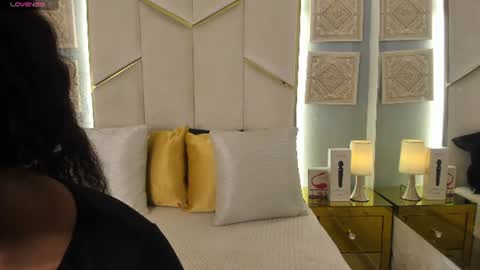 karinaacox online show from 4, 7, 2026