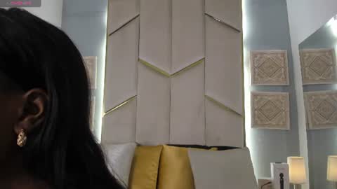 karinaacox online show from 13, 7, 2026