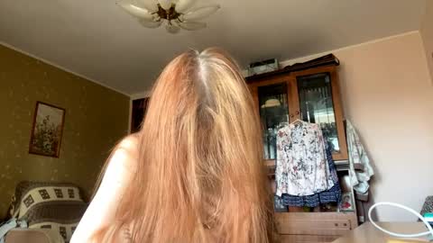 Karina online show from 4, 4, 2026