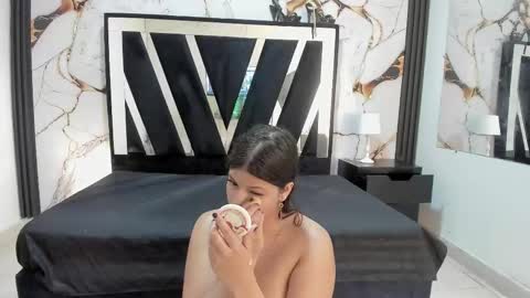 KarinaSimonz online show from 1, 10, 2025