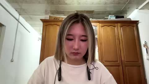 karissagius online show from 23, 6, 2026