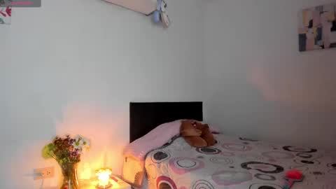 Ill be on at sunday see u Lynn  Could u help me to reach 100 Thmbs upp plssss   Independent girl 3 online show from 26, 2, 2025