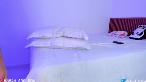 Snapshot of karla_and_mau chatting on 13, 12, 2024 Karla  Mau online show from 13, 12, 2024