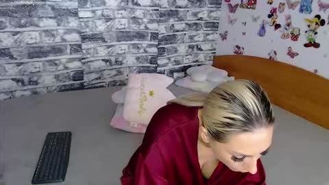Snapshot of karla_anna chatting on 17, 9, 2025 Andreea Fun it s my name online show from 17, 9, 2025