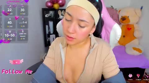 Snapshot of karla_cutee1 chatting on 14, 10, 2025 karla online show from 14, 10, 2025