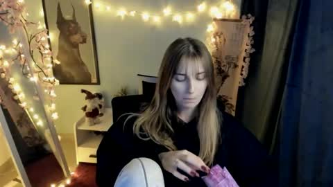 Snapshot of karla_flower chatting on 3, 2, 2026 Karla online show from 3, 2, 2026