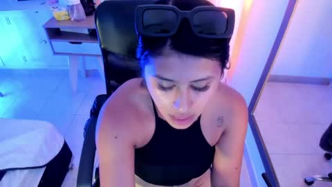 Snapshot of karla_gonzaless chatting on 26, 5, 2026 Karla Gonzaless online show from 26, 5, 2026