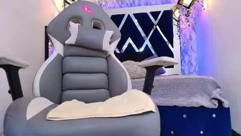 Snapshot of karla_hernandez chatting on 29, 9, 2025 Karla online show from 29, 9, 2025