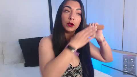 Snapshot of karla_hernandez chatting on 23, 11, 2025 Karla online show from 23, 11, 2025