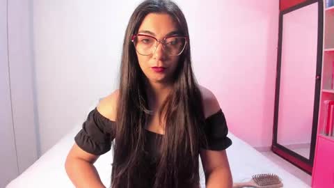 Karla  online show from 5, 6, 2026