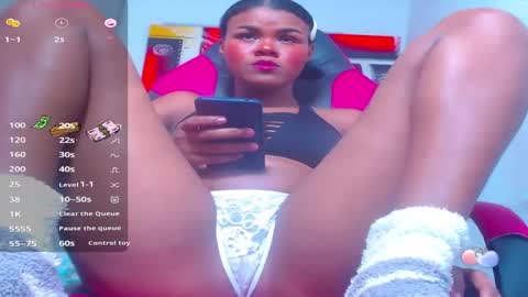 Snapshot of karla_latina_28 chatting on 29, 9, 2025 karla latina 28 online show from 29, 9, 2025