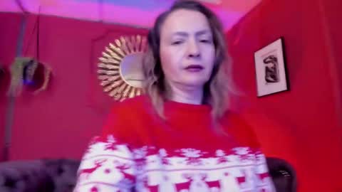 Snapshot of karlaa_evanss chatting on 9, 11, 2025 carla online show from 9, 11, 2025