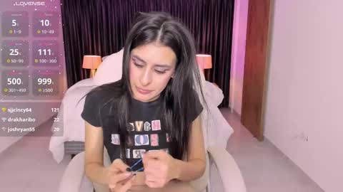 Snapshot of karlaa_james chatting on 1, 3, 2025 Karlaa  online show from 1, 3, 2025