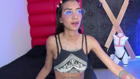 karlaslutskinny__ online show from 12, 3, 2026