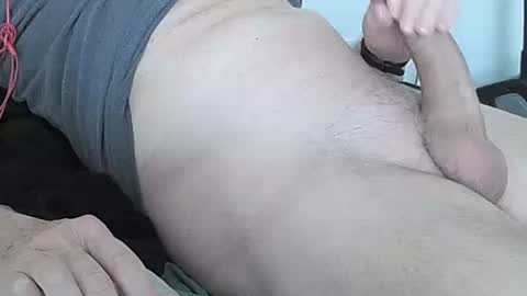 Snapshot of karledgar33 chatting on 6, 1, 2025 Karl online show from 6, 1, 2025