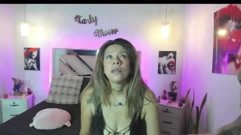 Snapshot of karly_moonn chatting on 19, 4, 2026 Karly Moonns online show from 19, 4, 2026