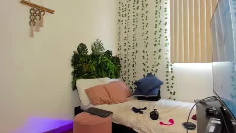 Snapshot of karlye_5 chatting on 10, 3, 2025 Karlye online show from 10, 3, 2025