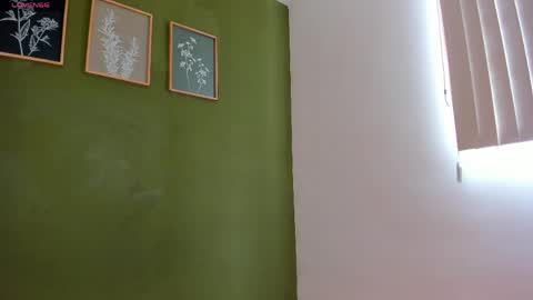 Karlye online show from 8, 4, 2026