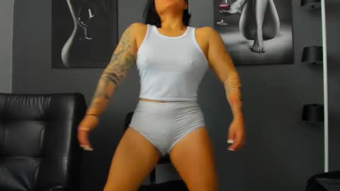Snapshot of karlyjons_ chatting on 17, 1, 2026 online show from 17, 1, 2026