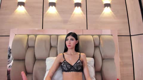  KAROL LEWIS  online show from 19, 12, 2025