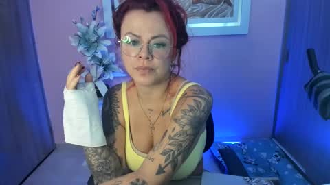 kAROL MILF   online show from 26, 1, 2025