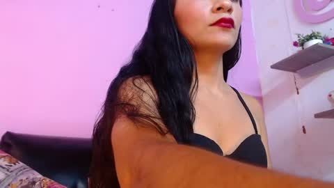 Snapshot of karol_wilde chatting on 8, 5, 2026 K A R O L online show from 8, 5, 2026