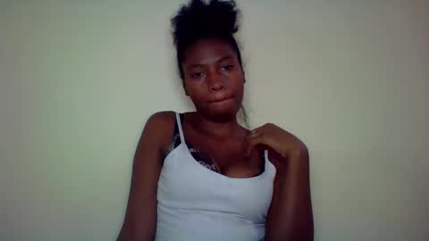 Snapshot of karoliee chatting on 30, 4, 2026 karoliee online show from 30, 4, 2026