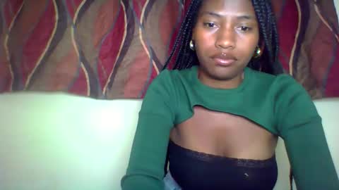 Snapshot of karoliee chatting on 17, 5, 2026 karoliee online show from 17, 5, 2026
