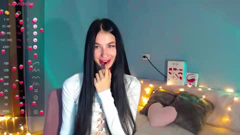 Snapshot of karolina_hottie_ chatting on 11, 9, 2025 Kira online show from 11, 9, 2025