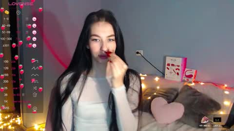 Snapshot of karolina_hottie_ chatting on 2, 10, 2025 Kira online show from 2, 10, 2025