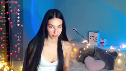 Snapshot of karolina_hottie_ chatting on 24, 10, 2025 Kira online show from 24, 10, 2025