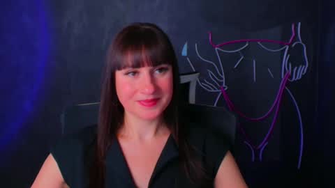 Caroline online show from 19, 12, 2024