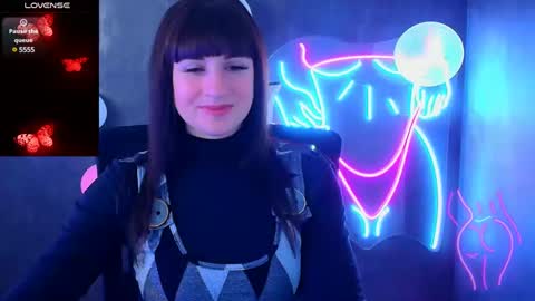 Caroline online show from 28, 2, 2025