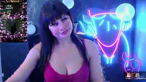 Caroline online show from 10, 3, 2025