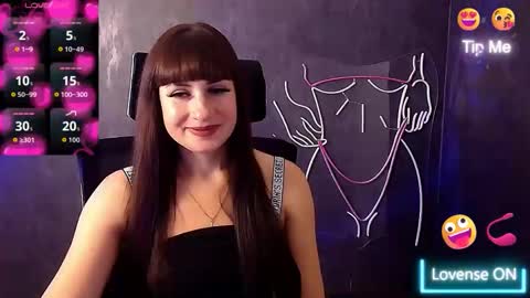 Caroline online show from 3, 10, 2025