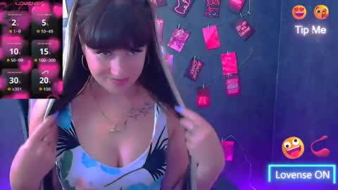 Caroline online show from 20, 6, 2026