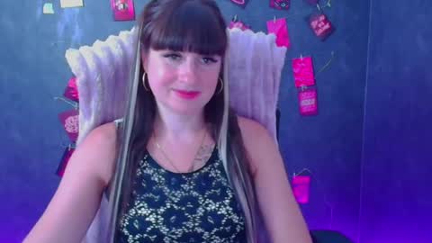 Caroline online show from 25, 6, 2026