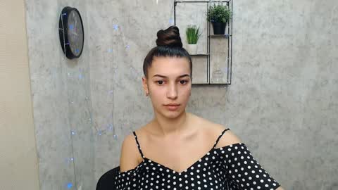 Karolina online show from 14, 1, 2025