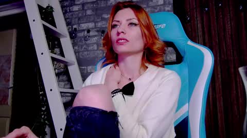 Snapshot of karoline121 chatting on 19, 2, 2025 karoline121 online show from 19, 2, 2025