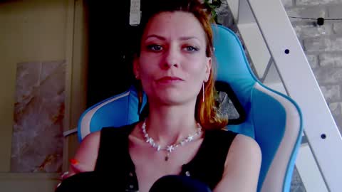 Snapshot of karoline121 chatting on 7, 3, 2025 karoline121 online show from 7, 3, 2025