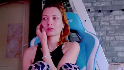 Snapshot of karoline121 chatting on 11, 3, 2025 karoline121 online show from 11, 3, 2025