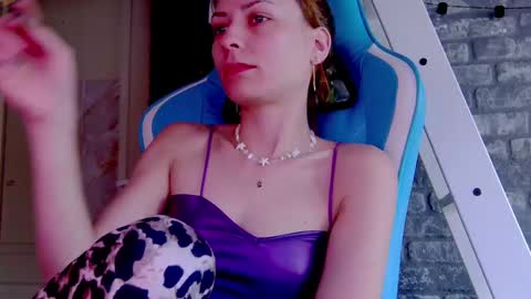 Snapshot of karoline121 chatting on 11, 3, 2025 karoline121 online show from 11, 3, 2025