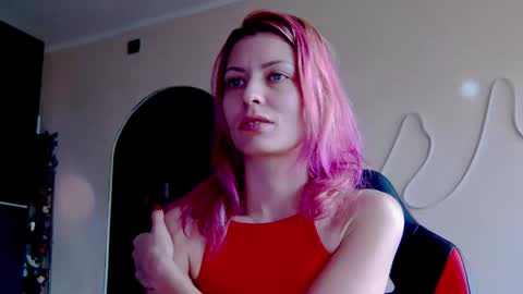 Snapshot of karoline121 chatting on 21, 10, 2025 karoline121 online show from 21, 10, 2025