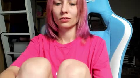 Snapshot of karoline121 chatting on 23, 10, 2025 karoline121 online show from 23, 10, 2025